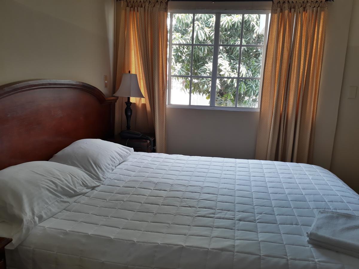 Hotel Plaza Floresta Сан Мигел Екстериор снимка
